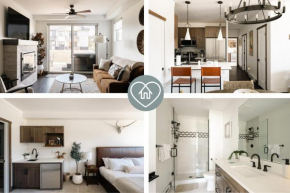 New Luxe Condo - Hot Tub - Minutes to WP! - Fraser